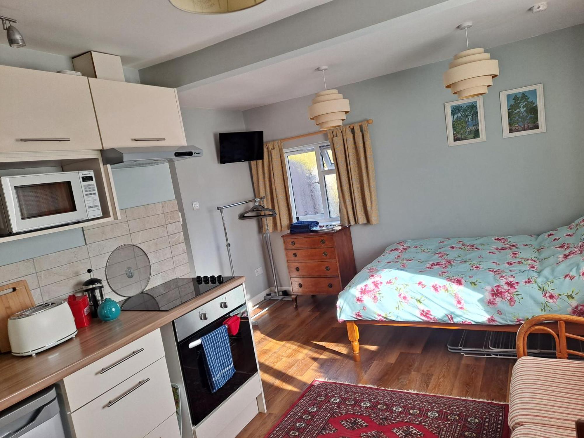 Cheltenham Studio Apartment ภายนอก รูปภาพ